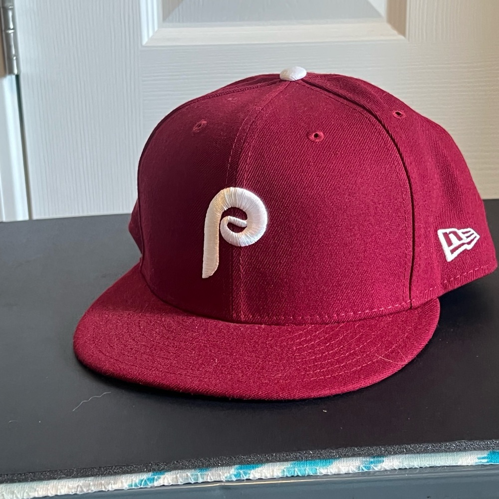 Phillies Throwback hat. 7 3/4. Like new.